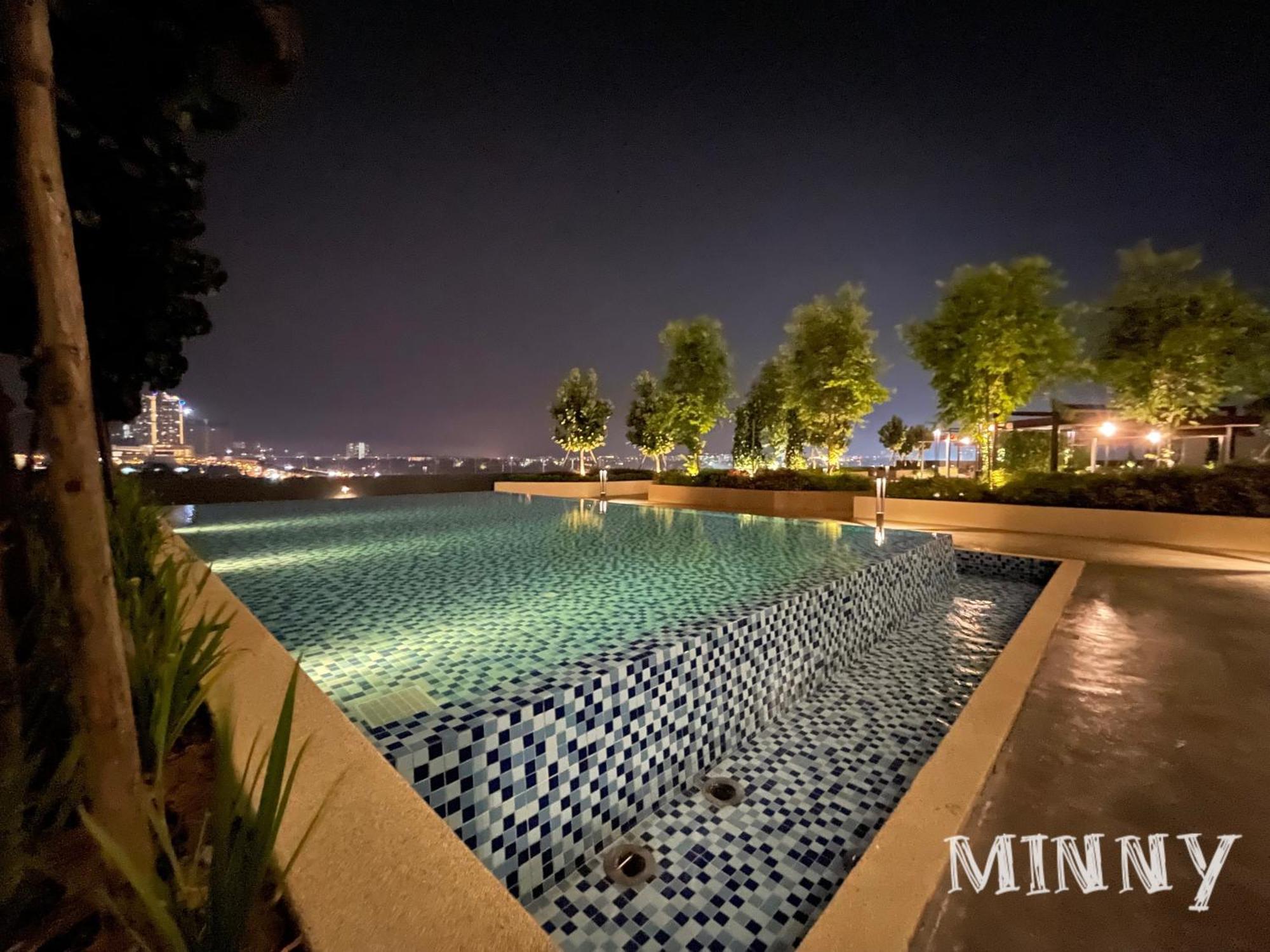Apartment Mrt Balcony Netizen Couple Friendly #29