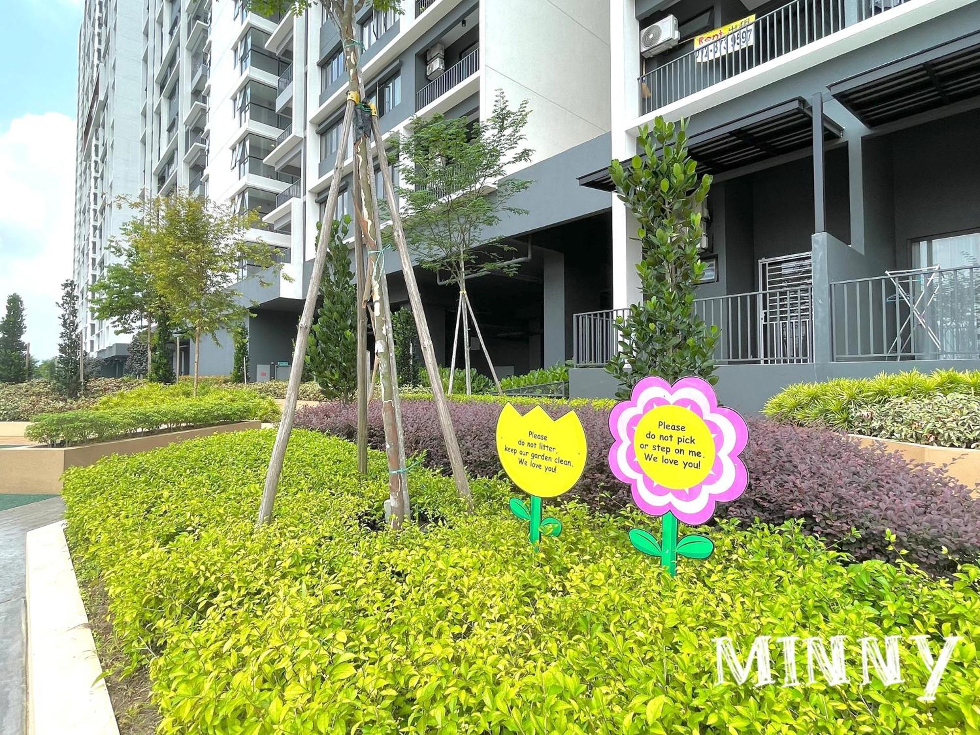 Mrt Balcony Netizen Couple Friendly #29 * Cheras